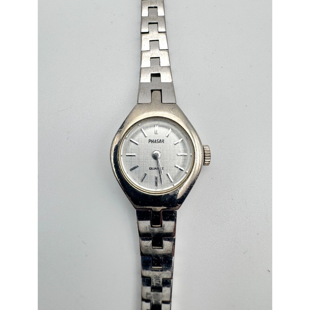 Vintage Pulsar Ladies Watch Quartz Silver Tone Seiko Japan Bracelet READ